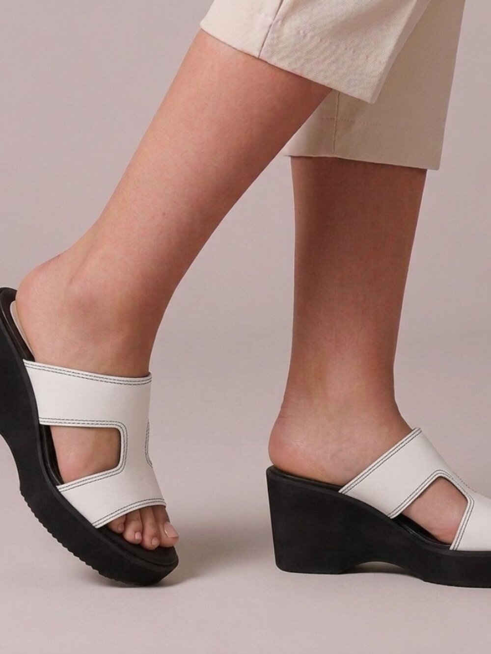 Vintage Pronto Moda White Platform Slide Sandals Women's Size 8
